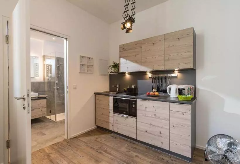 ペンション Aparthotel Backstage