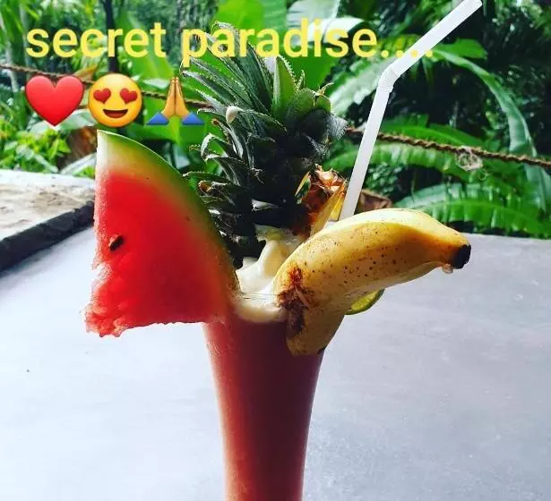 پانسیون Ella Secret Paradise