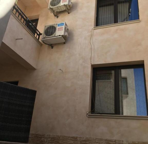 بنسيون Guest House Pautalya