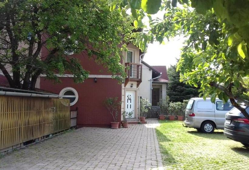 פנסיון Sorompó Vendégház