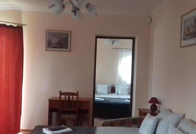 פנסיון Sorompó Vendégház