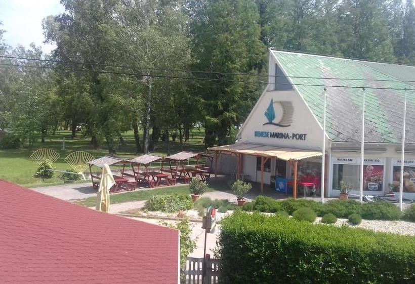 פנסיון Sorompó Vendégház