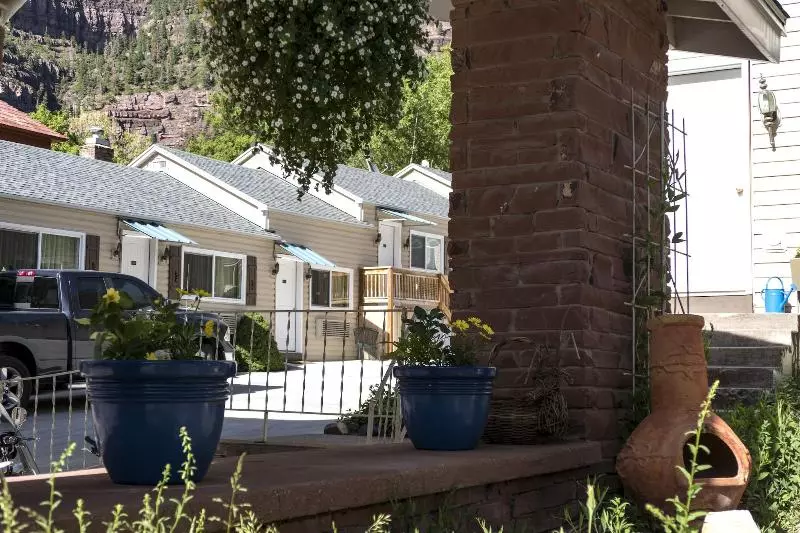 Retkeilymaja Abram Inn & Suites