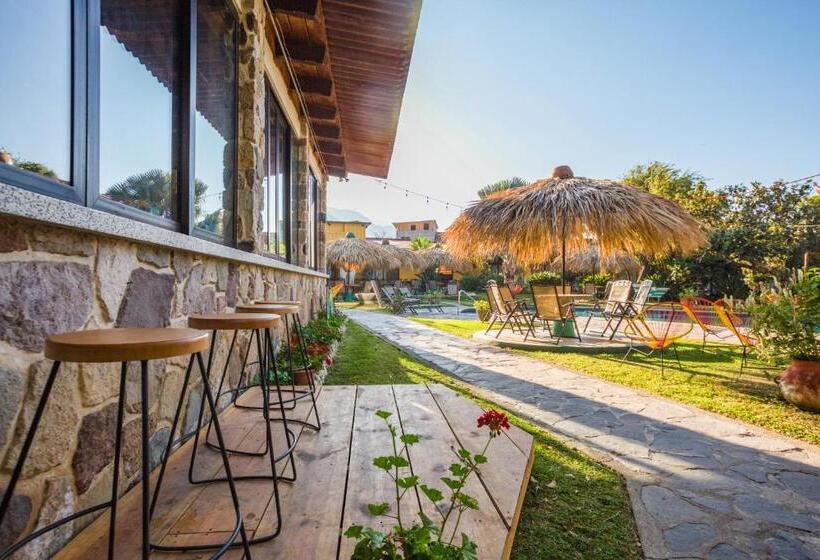 Отель Socialtel Atitlan Formerly Selina Atitlan