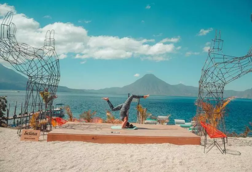 هتل Socialtel Atitlan   Formerly Selina Atitlan