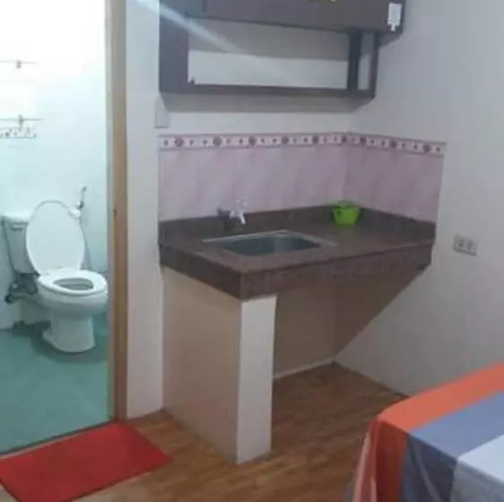 پانسیون Budget Studio Unit In Makati