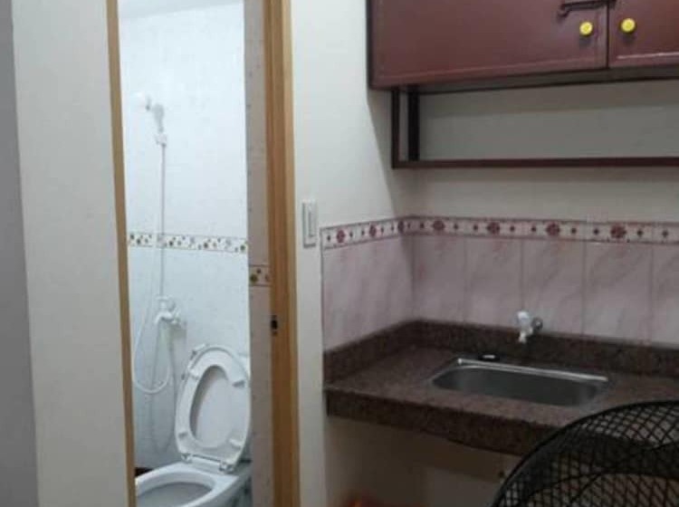 Pensjonat Budget Studio Unit In Makati