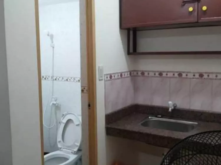 پانسیون Budget Studio Unit In Makati