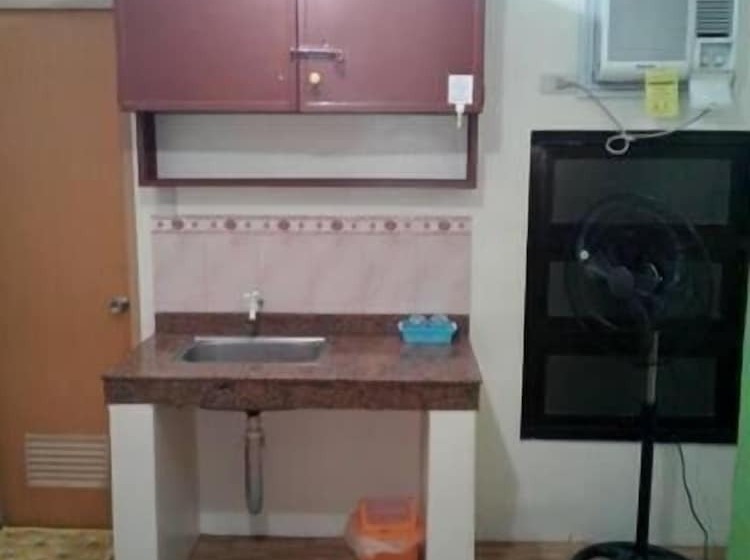 Pensjonat Budget Studio Unit In Makati