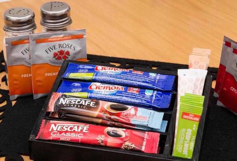 膳宿费 Country Village