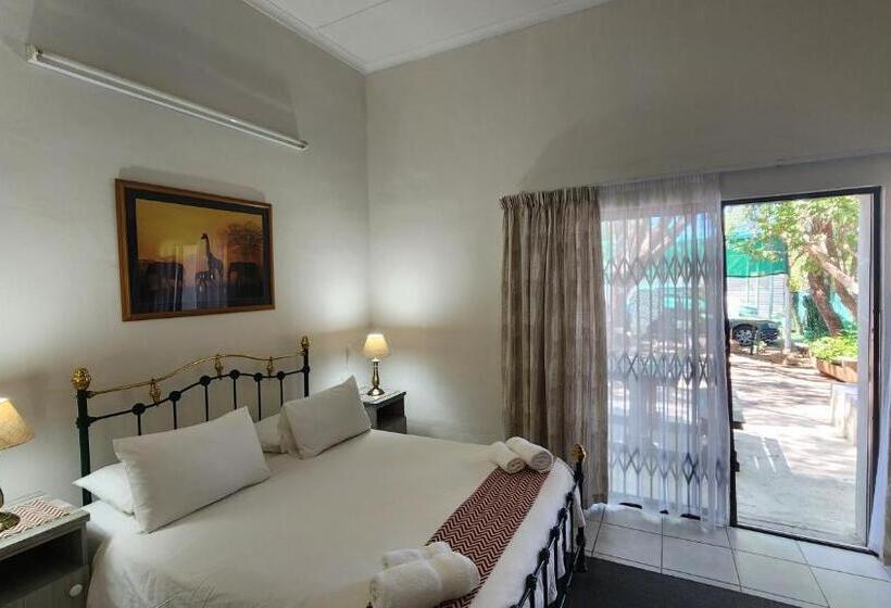 Пансион Country Village