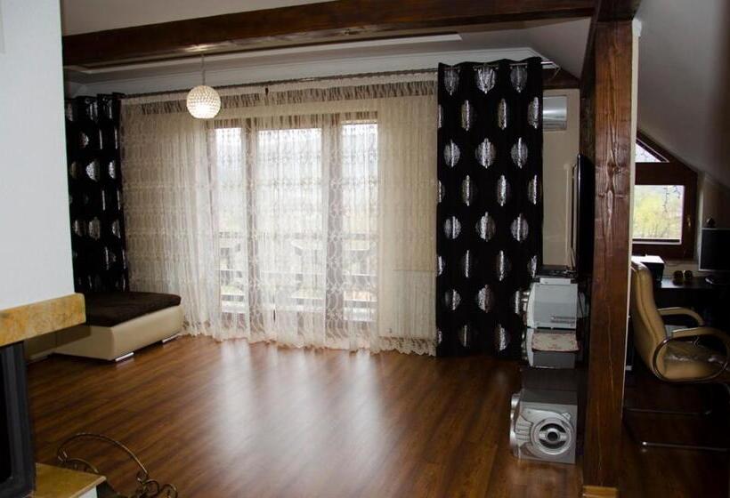 پانسیون Liubava