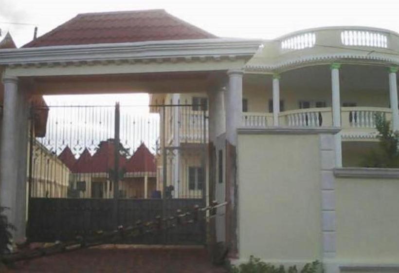 پانسیون Manoir Des Innocents