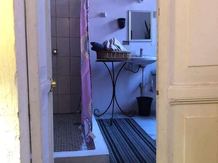 פנסיון Maska Mansion