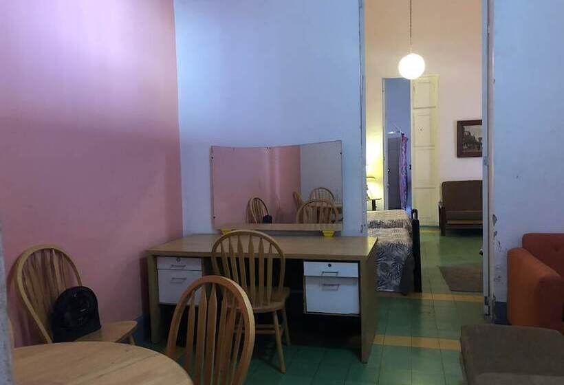 פנסיון Maska Mansion