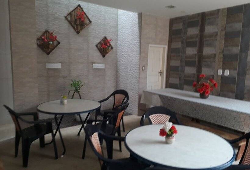 膳宿费 Pousada Marinah