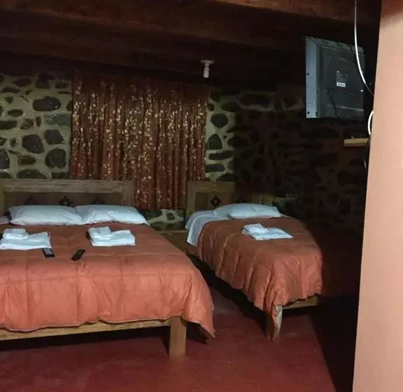 پانسیون Rumi Sonqo Hostel