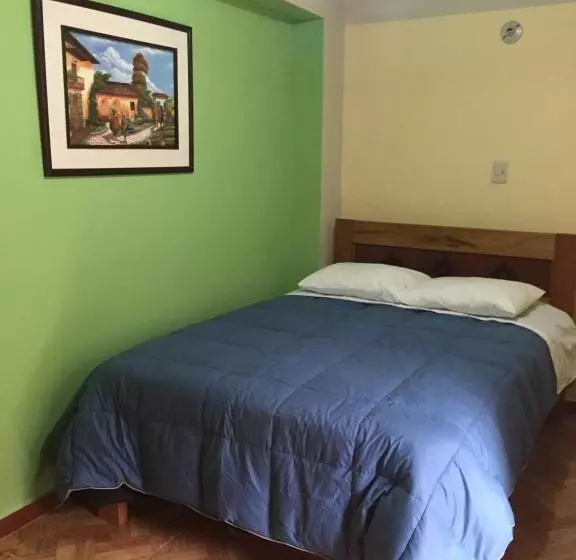 پانسیون Rumi Sonqo Hostel