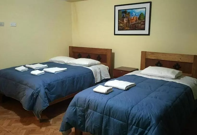 پانسیون Rumi Sonqo Hostel