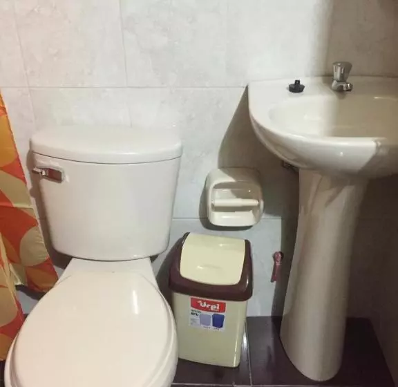 پانسیون Rumi Sonqo Hostel