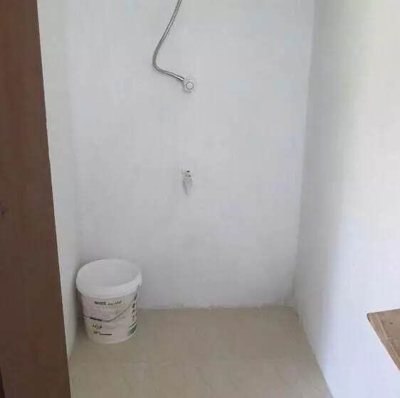 ユースホステル Mendis Cottage