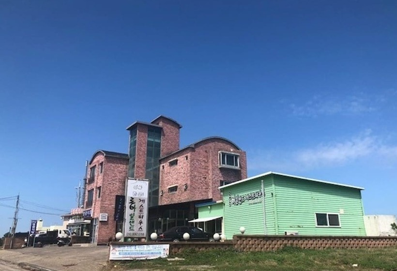 Pensão Long Island Guesthouse Hostel