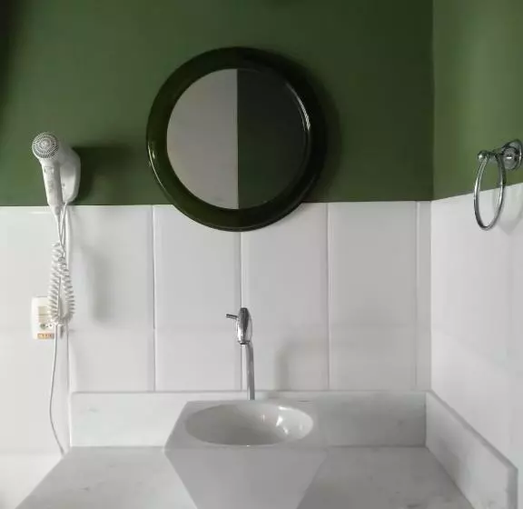 ペンション Pousada Provence