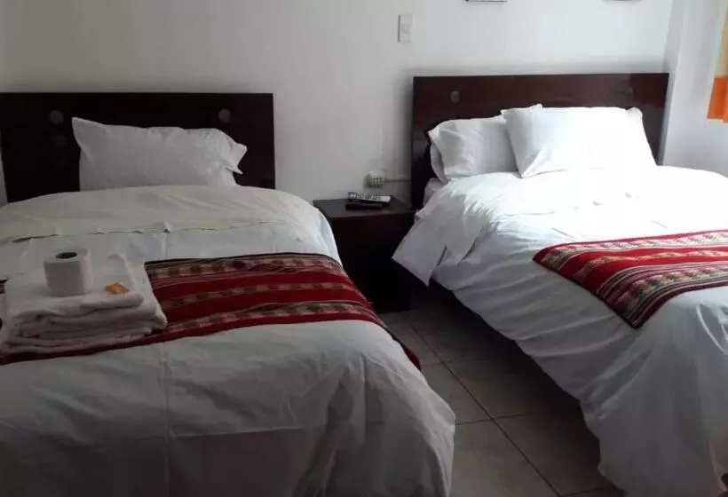 هاستل Hospedaje Qori Punku