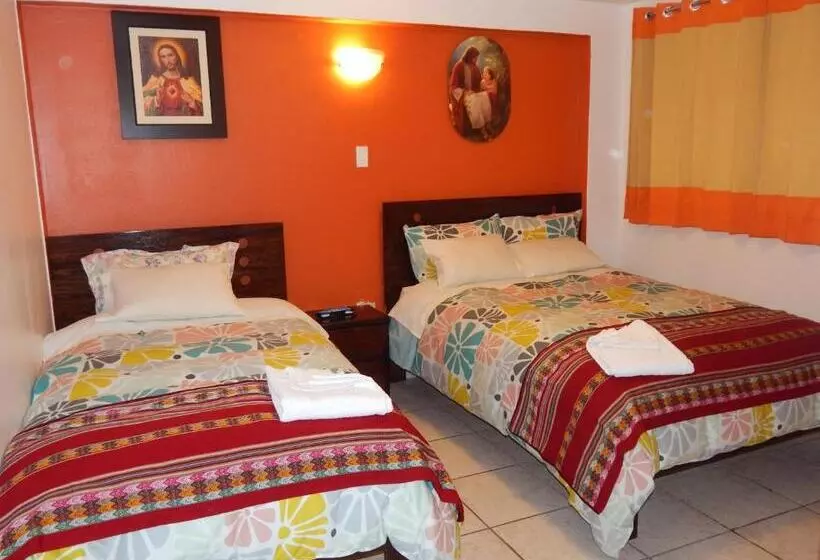 هاستل Hospedaje Qori Punku