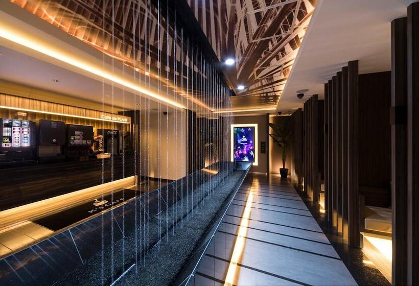 בית מלון כפרי Plant Garden Resort