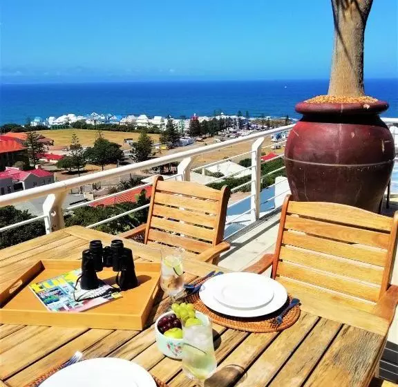 Majatalo 4 On Montagu