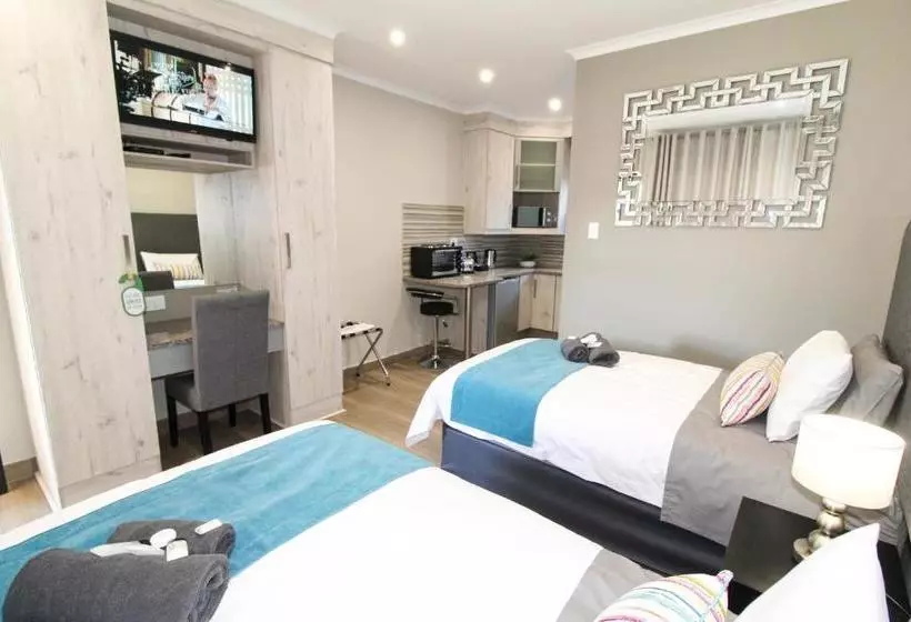 Majatalo De Stroom Guest Lodge