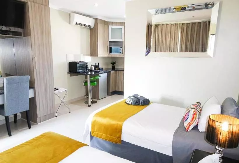 Majatalo De Stroom Guest Lodge