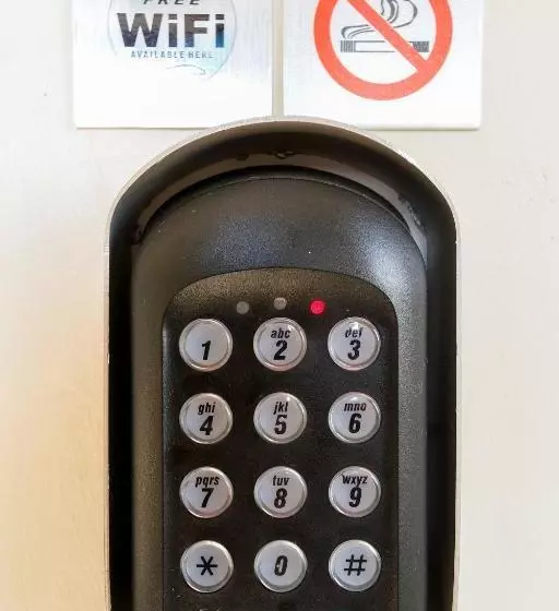 Majatalo De Stroom Guest Lodge