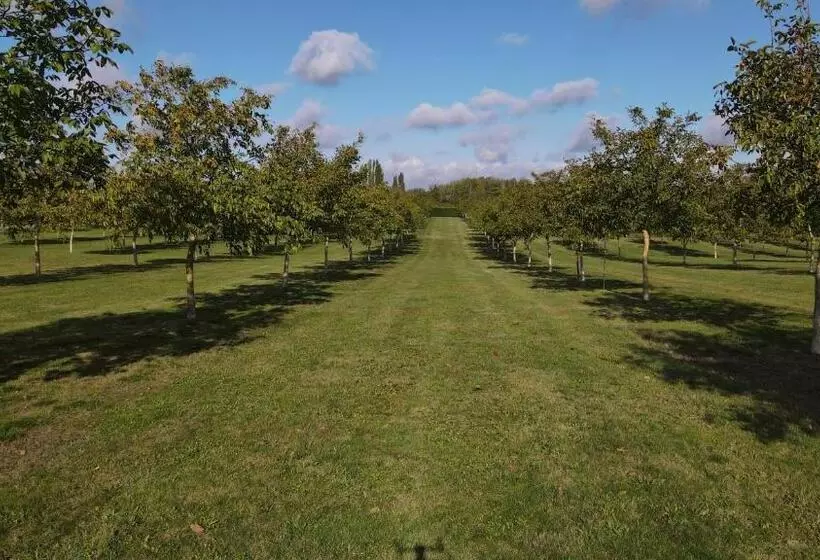 Majatalo Domaine De La Noiseraie