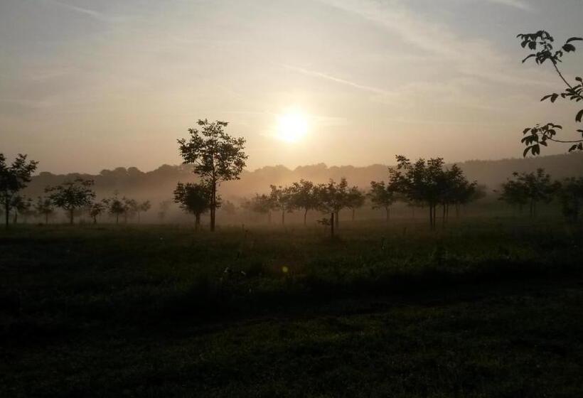 펜션 Domaine De La Noiseraie