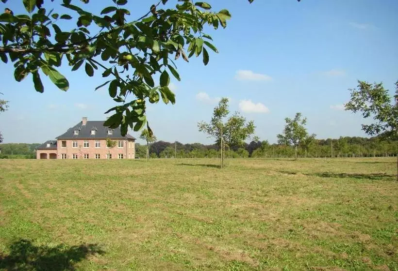 Majatalo Domaine De La Noiseraie