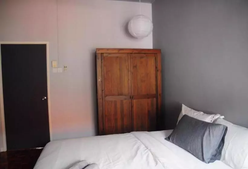 ペンション Grayhaus Guest House