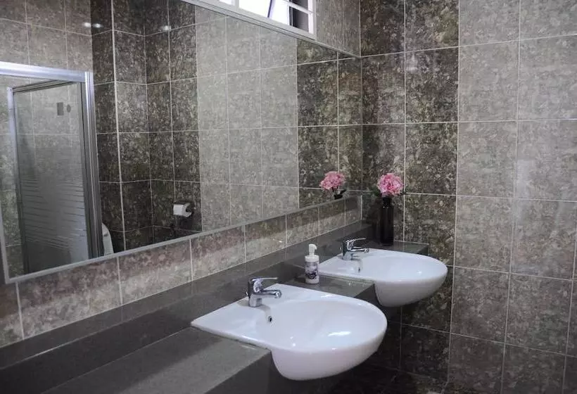 ペンション Grayhaus Guest House