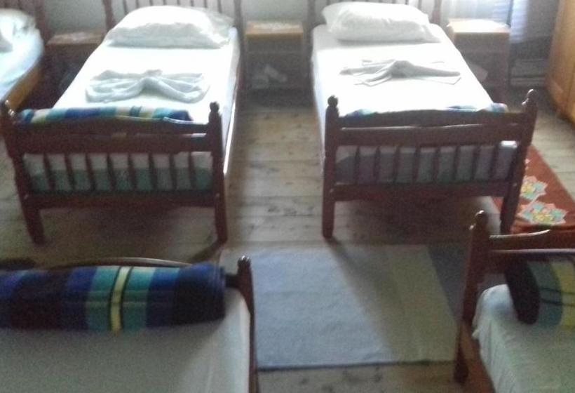 Pensão Guesthouse Dritan Tethorja