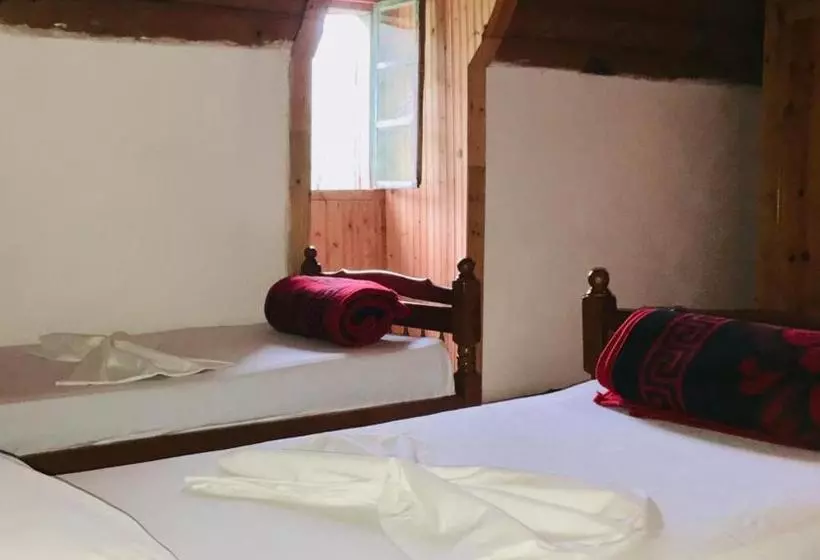 Majatalo Guesthouse Dritan Tethorja