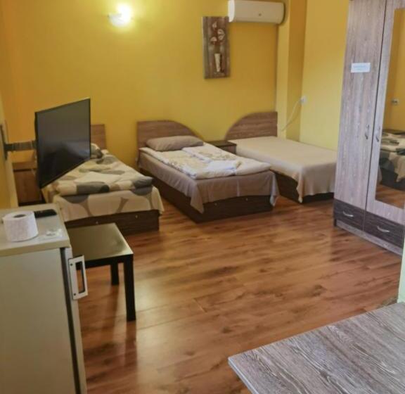 펜션 House For Guests And Friends