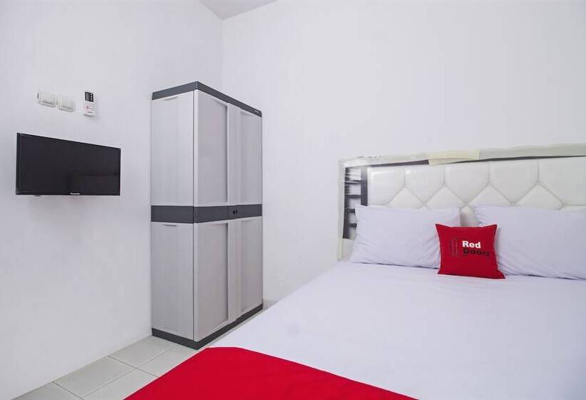 بنسيون Reddoorz Near Stan