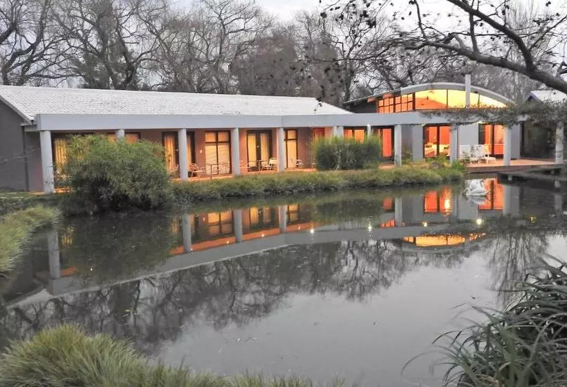 Majatalo Willow Place Guest House