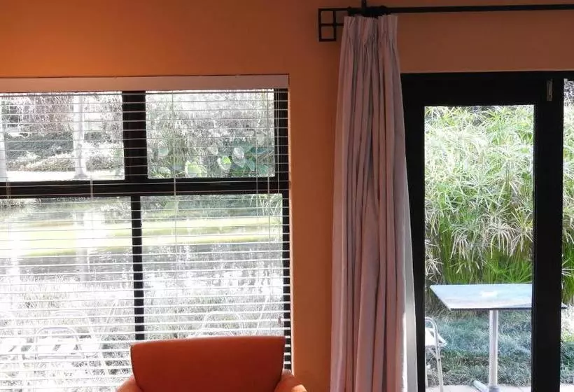 Majatalo Willow Place Guest House