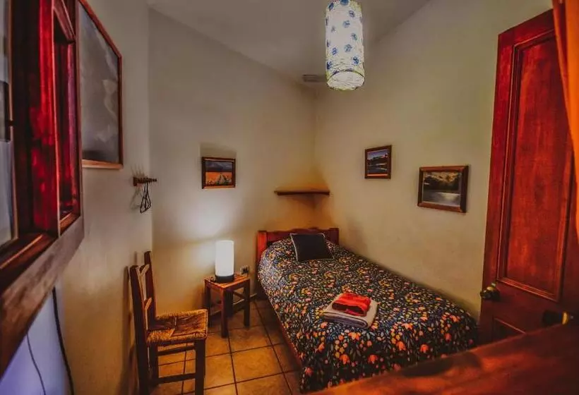 ペンション Hostal El Punto