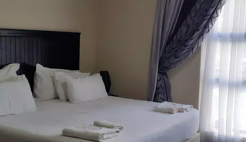 پانسیون Makhadzi S Cloud Lodge