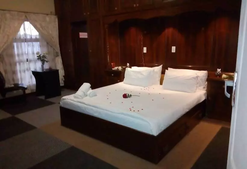 پانسیون Makhadzi S Cloud Lodge