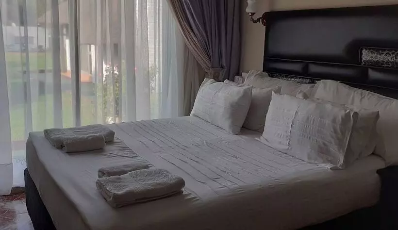 پانسیون Makhadzi S Cloud Lodge