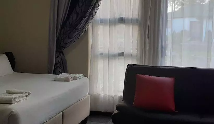 پانسیون Makhadzi S Cloud Lodge